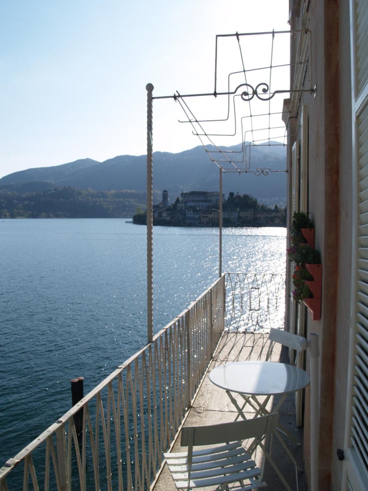 -Ortaflats- Appartamento L'Angolo Orta San Giulio Exterior foto