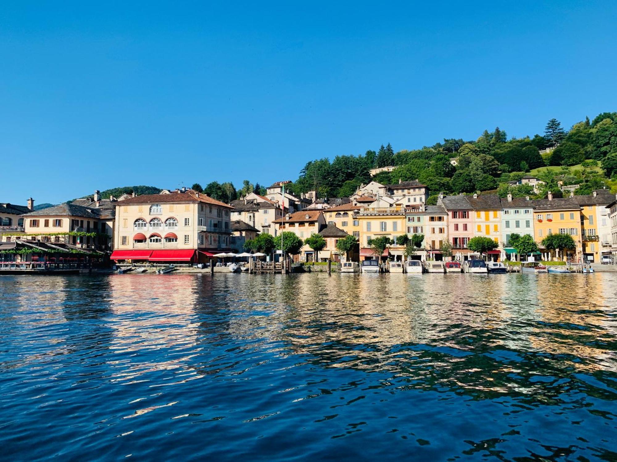 -Ortaflats- Appartamento L'Angolo Orta San Giulio Exterior foto