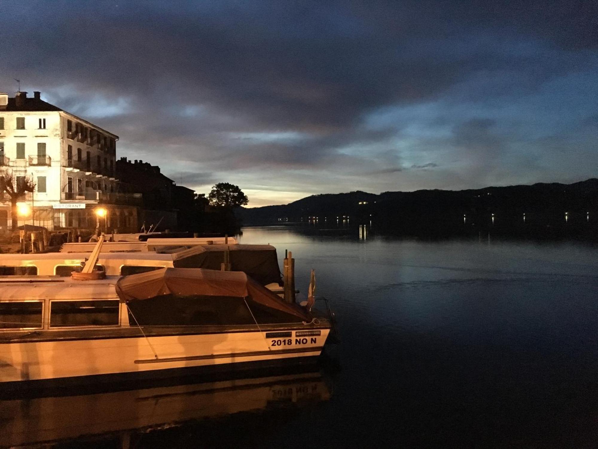 -Ortaflats- Appartamento L'Angolo Orta San Giulio Exterior foto