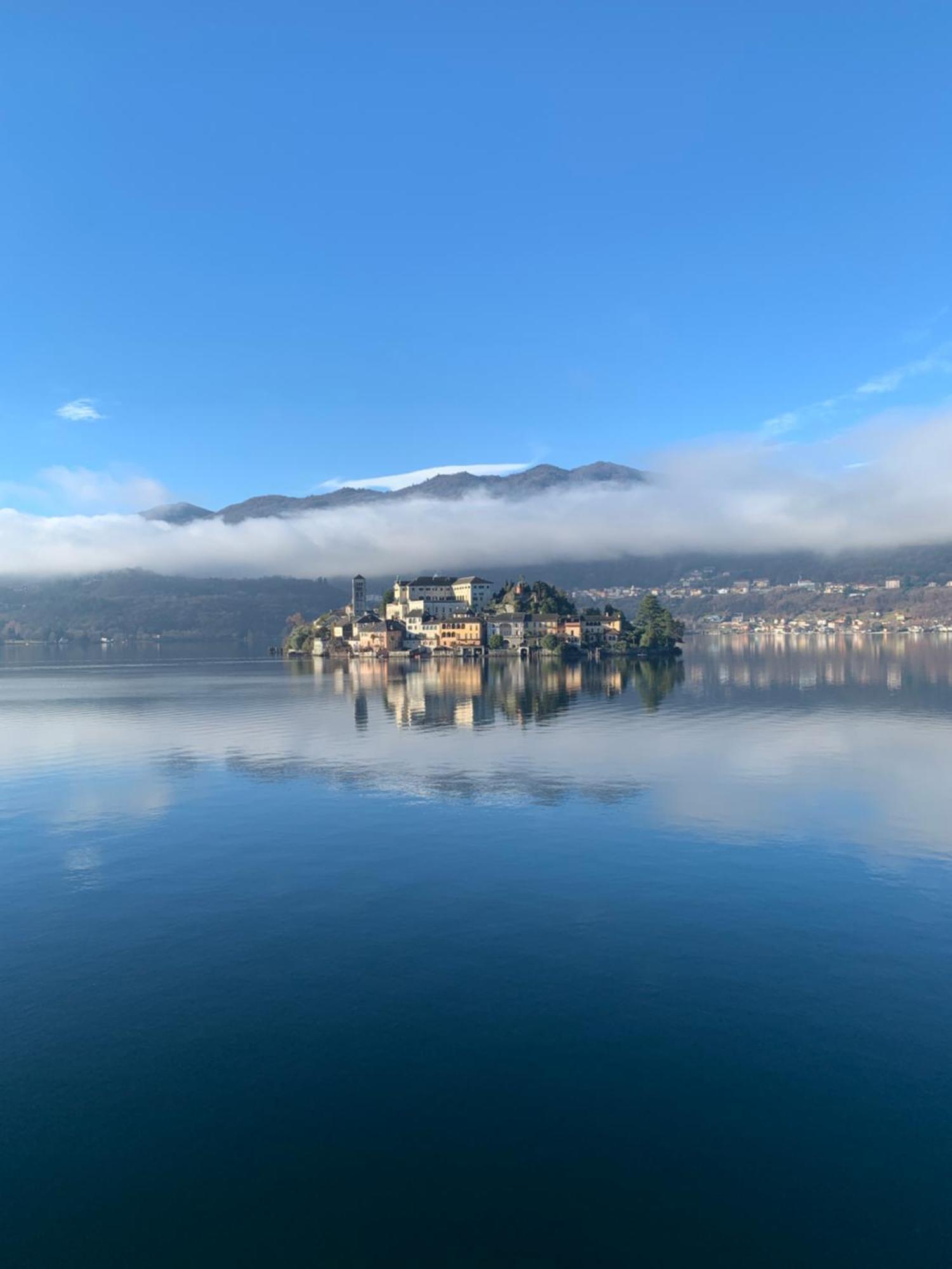 -Ortaflats- Appartamento L'Angolo Orta San Giulio Exterior foto